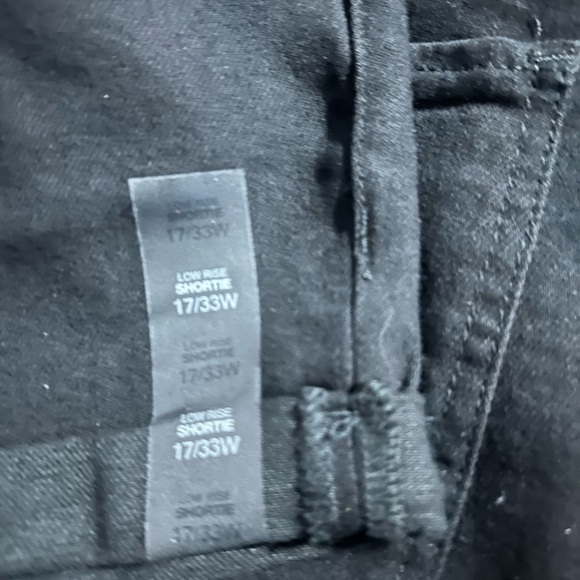 New SO Low Rise Shortie Black Shorts Stretch Size 17/33W - Picture 7 of 7